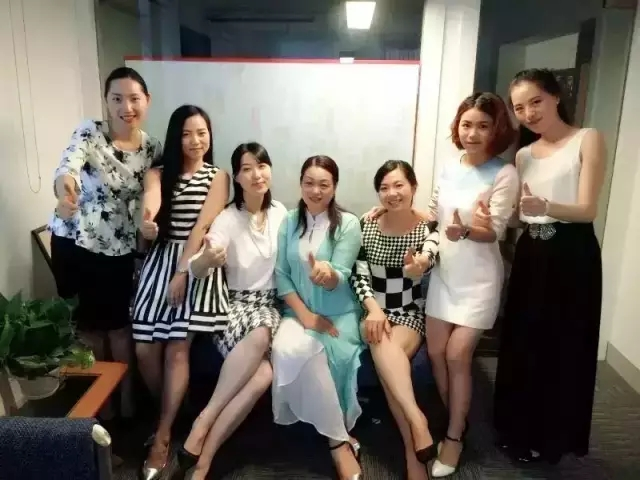 修齊禮儀淑女禮儀課堂第一期“魅力形象打造”華麗結(jié)束啦！